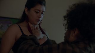Chelsea Rendon - Vida s02e02 (2019) HD 1080p - [Celebrity porn]-7
