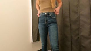 Kelly AlemanFit Girl Try-on Haul Slim Fit Jeans, Trousers in Dressing Room-9