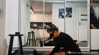 Femdom Nemezis Queen – (PL) Facesitting-4