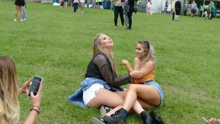 two_friends_drunk_festival-0