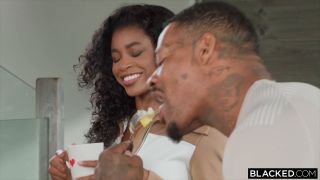 6248 Gorgeous Nicole Kitt And Bf Jason Luv Share Cute Snowbun...-2