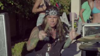 Steel Panther - Party Like Tomorrow Is The End Of The World-2