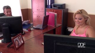 6275 Office Distractions Lana , Minnie Manga , Choky Ice-1