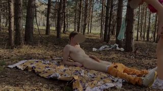 EeasterBunny - Took Wife Out Into the Woods and Fucked in Nature (Amateur Porn) (Amateur porn)-8