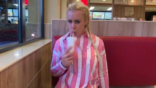 Devil sophie   Mega Public Burger Laden Blowjob unterm Tisch m-0