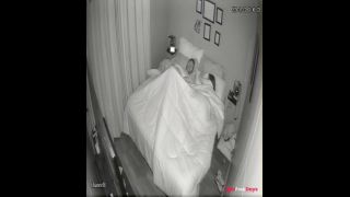 [Sleeping.Porn] Husband and wife sleeping together in the warm bed-8