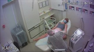 Voyeur – Hidden Camera In Depilation Salon 12 - [Webcam]-4