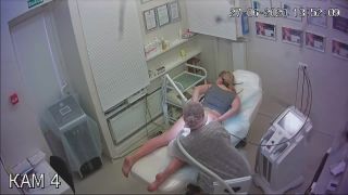 Voyeur – Hidden Camera In Depilation Salon 12 - [Webcam]-6