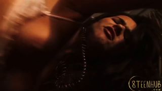 Fetish Porn Brunette Pounded Deep and Facialed in Car Hookup-9