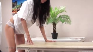 1692SpankingServer[Faphouse] - Sissi Spanking - 1749-8