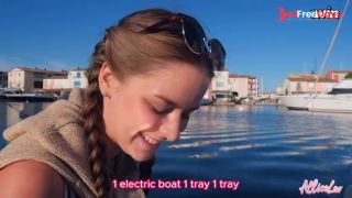 [GetFreeDays.com] Mes vacances  SAINT-TROPEZ  Une balade en BATEAU CATASTROPHIQUE  Partie 2 - ASs - Ep 18 - VLOG Porn Stream July 2023-3