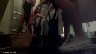 girls in the fitting room 12 -9