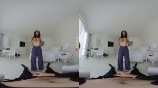Skinny Hot Thai Tinder Date - Gear VR-4
