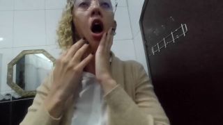 POV Convincing the girl in the coffee shop to have sex in the bathroom for money-6