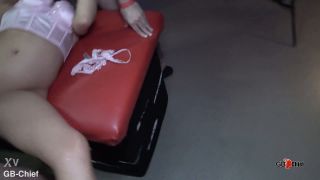 GB - Chief - Nuttige MILF sehnt sich nach Sperma - Gangbang 1080P - Mdh-1