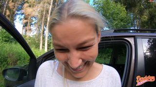 DaddysLuder - Unten ohne aufm Parkplatz geschifft , russian amateur nude on amateur porn -0