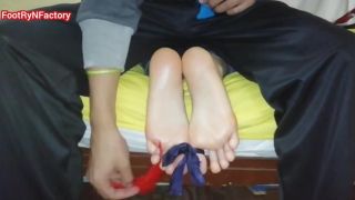 free video 27 Beautiful Feet of a Costa Rican Gammer Again, foot fetish positions on feet porn -2