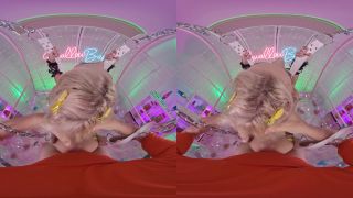 Emmas Creamy Lime Pie - Gear VR-6