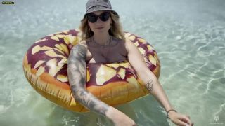 free adult clip 17 Fiona-Fuchs - Riskantes Nacktbaden am öffentlichen Strand , hardcore porn sites on amateur porn -5