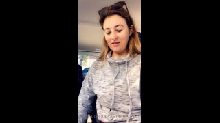 Scarlett Morgan Scarlettmorgan - yay new toys unboxing in the car cause im too excited 16-07-2020-2