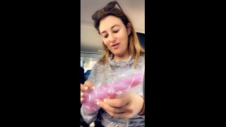 Scarlett Morgan Scarlettmorgan - yay new toys unboxing in the car cause im too excited 16-07-2020-7