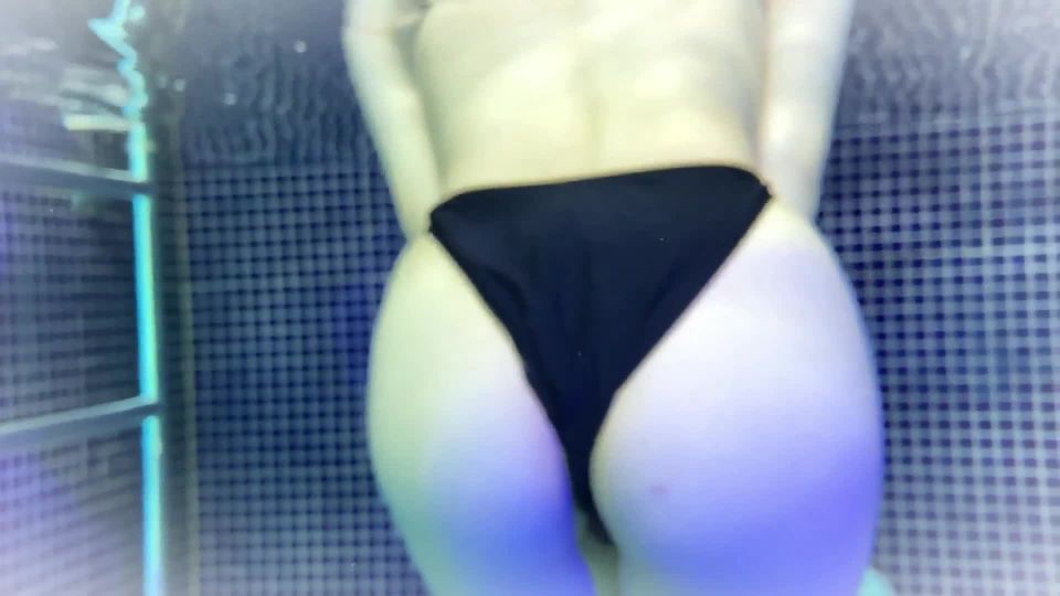 [FC2_PPV-1447704] 期間限定価格１９８０ＰＴ！Ｇcup神クビレのエログラドル美女かなちゃんとプール付のホテルで一晩中孕ませＳＥＸ第一弾ｗ夏はやっぱりエロ水着は最高！神プロモ付 - FC2_PPV