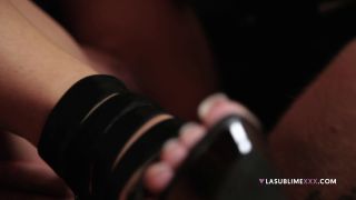 Rihanna Samuel Lasublime - 2016 05 03 Rihannas Magic 1080p-6