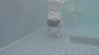 Porn online Voyeur Under the water in the swimming pool – pcolle YMUW-1004 (MP4, FullHD, 1920×1080) Watch Online or Download!-7