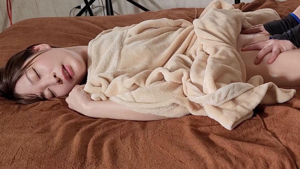 [4K/FHD] FFM-002 伝説の性感マッサージ VS 葉月桃