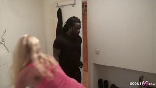 6277 Mutter Fickt Schwarzen Freund Des Sohn Als Papa Weg Ist-1