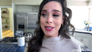 My Freeuse Halloween MILF - Nicole Emma Vaunt Download Po...-1