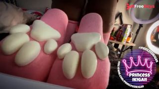 Lightskin Ebony Teases You With Light Ass Worship, Feet, And Sock Play-5