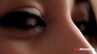 Katdior Newsensations: Unbelievably Big - Must-Watch Clips!-1