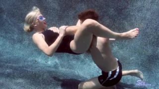 SexUnderWater presents pleasuring parker 12k-1