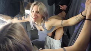 Quick Public Fun In The Changing Room 1080p-9