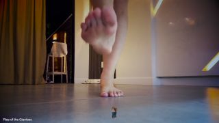 Getting Back At My Boyfriend Giantess Gabriela Rise Of The Giantess (Femdom porn)-3