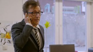 [K2S.CLUB] Diether-v-Stein - Rothaarige Mechanikerin Paula Rowe wird von mir in der Garage ge... - FullHD 1080P-9