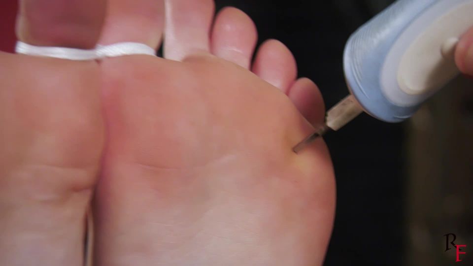  Tickle feet – RussianFetish – Olivia – Intense tickling her tender soles, soles tickling on feet porn