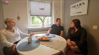 online clip 46 HollyBanks - Vermieterin will Sex statt Miete on hardcore porn amateur interracial porn-1