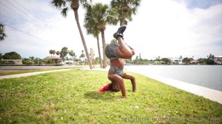 online xxx clip 11 QueenVeinyFeet 0609 – 186, foot fetish domina on feet porn -4