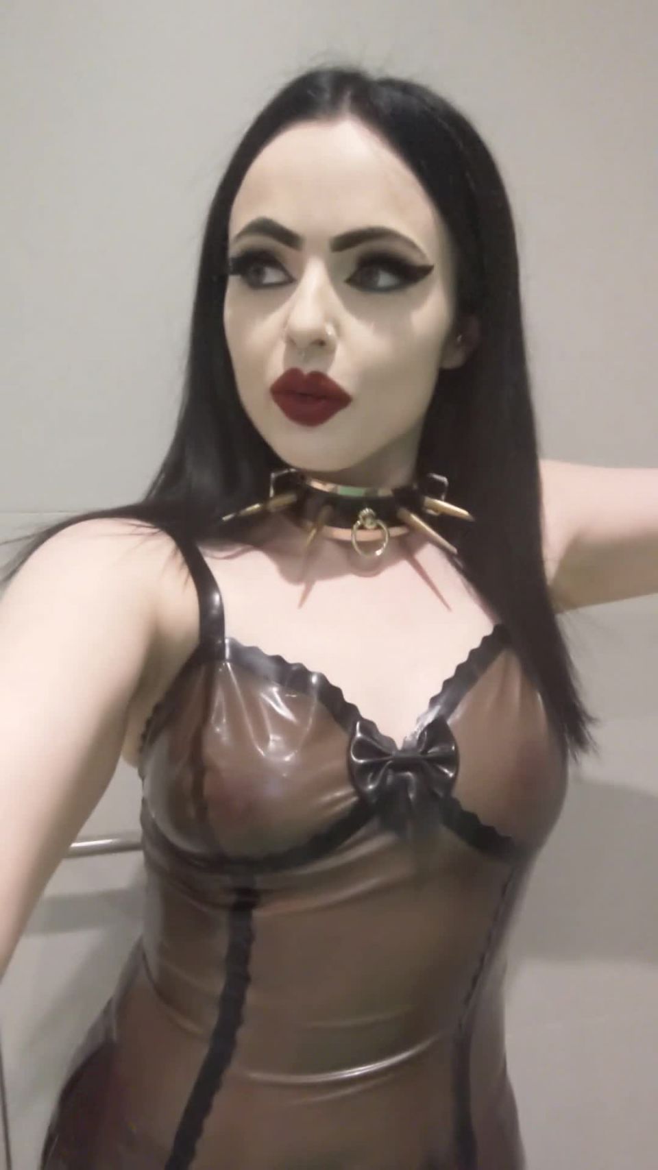 Empress Poison () Empresspoison - video messege in latex for my special boys 14-11-2019