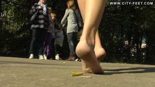 Bare Feet In The City Video - Sveta D 2012-01-11 - [Feet porn]-9