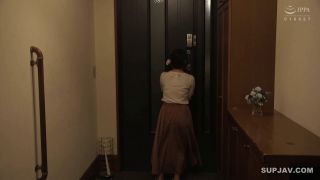 ReducingMosaic FSET-779 ショートパンツからハミ出したパンティーに発情しちゃった俺-6