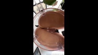 Alissa - Noir - Glas Stuhl und zwei Toys - Rate ob es geil war 1080P - Mdh-1