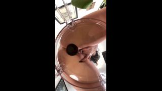 Alissa - Noir - Glas Stuhl und zwei Toys - Rate ob es geil war 1080P - Mdh-7