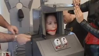House of Gord18 06 07 Annabelle Lee & CeCi Dolores - Punishment Box (Scene)-2