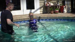Wet Spandex ASMR Bondage Sex Clip Video Porn Download Mp4-4
