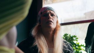 Leah Hayes (Shemale porn)-2