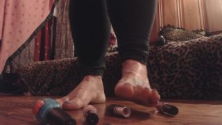 free online video 40 foot fetish snapchat bbw | Sweep X off her cute feet | feet-6