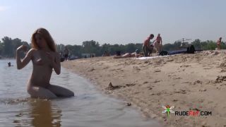 Wet amazes the nude beach with her sexy  body-0